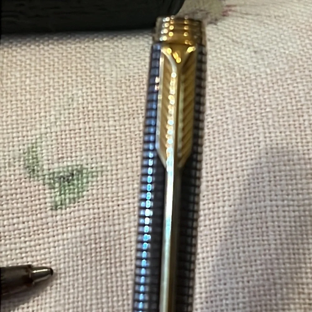 Vintage Parker 75 Sterling Silver Cisele mechanical pencil and pen set chisel